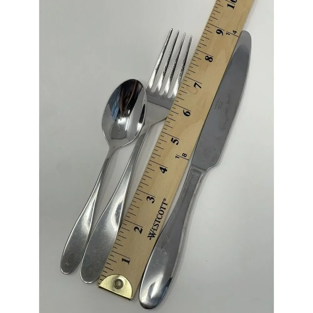 Mikasa HAMILTON Stainless Glossy 2 Forks 8.25” 1 Teaspoon 6.25” 1 Knife 9.5”